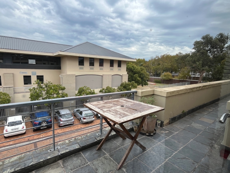 To Let commercial Property for Rent in Kenilworth Western Cape